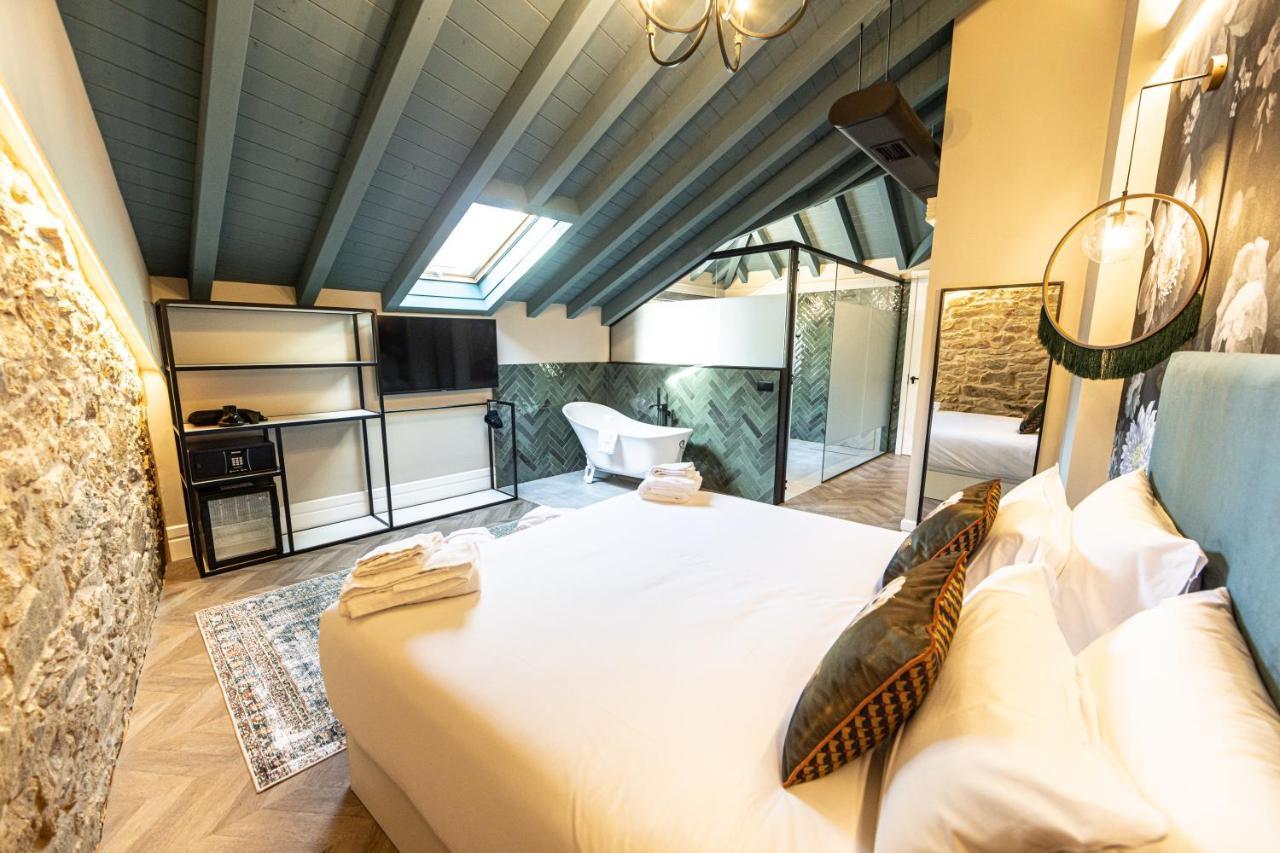 Hospedium Hotel Barometro De Camariñas 외부 사진