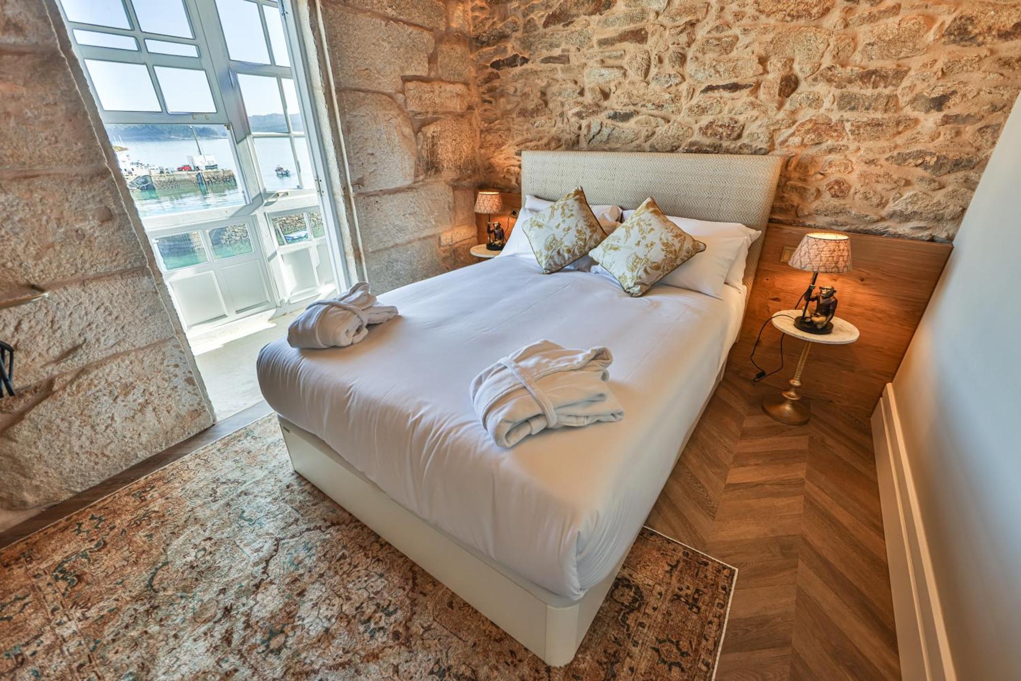 Hospedium Hotel Barometro De Camariñas 외부 사진
