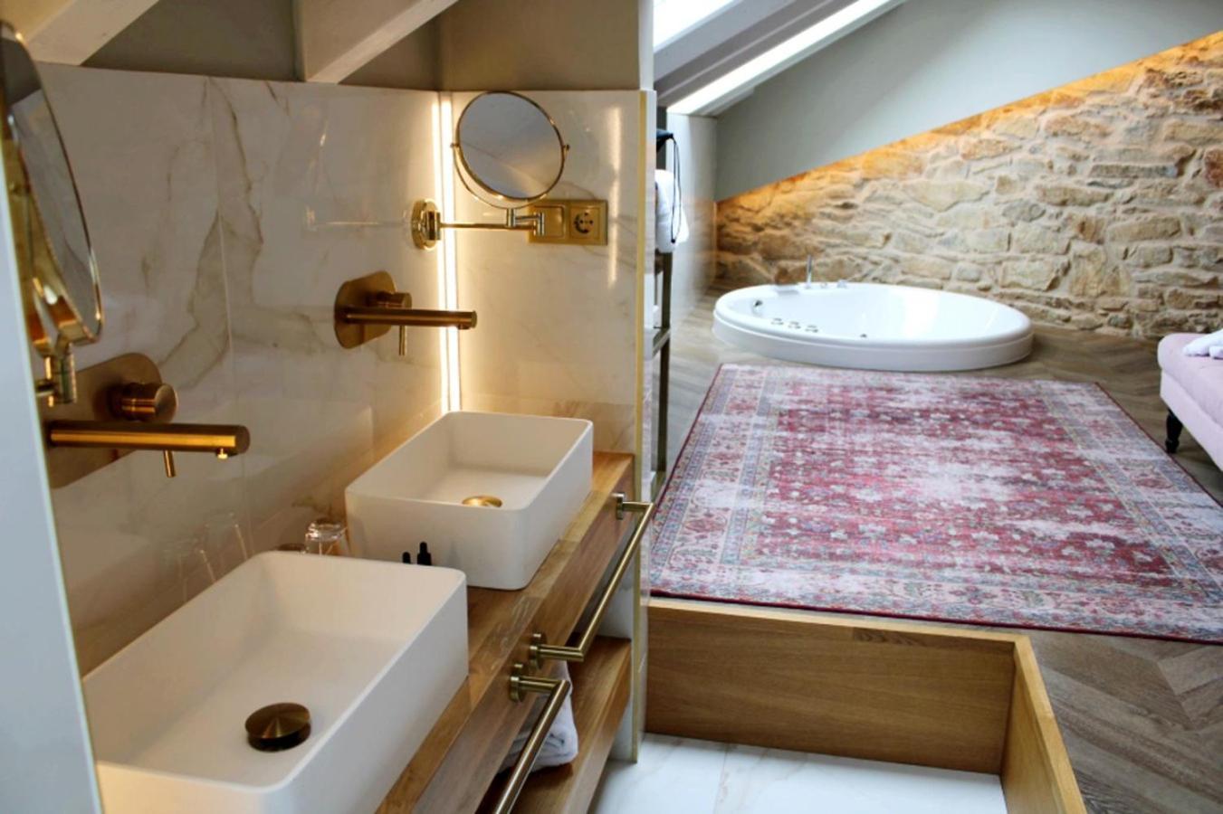 Hospedium Hotel Barometro De Camariñas 외부 사진
